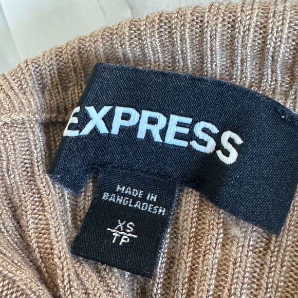 Express ribbed mock neck sweater in a neutral camel color. XS CasualMinimalist - Picture 6 of 8